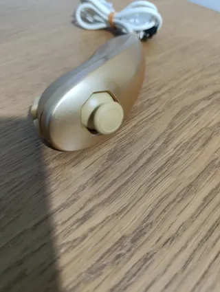 Nunchuk dorado - Nintendo wii