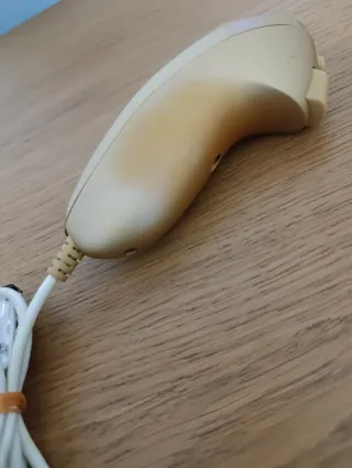 Nunchuk dorado - Nintendo wii