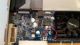 Tarjeta Gráfica Gigabyte GeForce 6200 AGP 8X