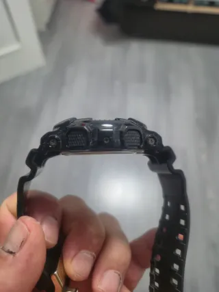 Reloj Casio G-Shock Dorado y Negro