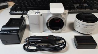 Cámara Samsung mirrorless NX1000