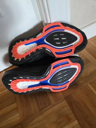 Adidas Ultraboost 22 Nuevas Talla 40.