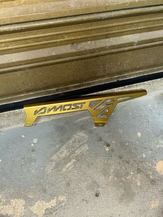 Cubre cadena MOST Rieju MRT dorado