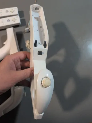 2 Mandos Nunchuk Wii + Pistolas