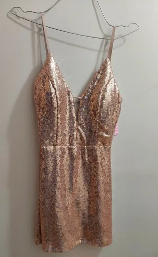 Vestido rosa lentejuelas. NUEVO