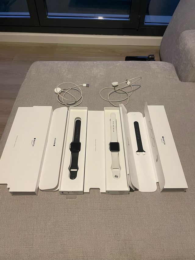 Apple Watch Series 3 38mm Negro y Blanco