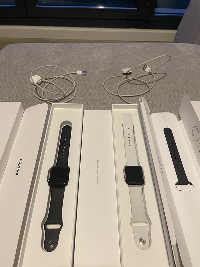 Apple Watch Series 3 38mm Negro y Blanco