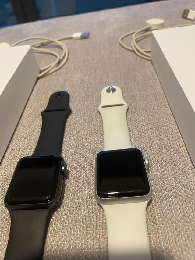 Apple Watch Series 3 38mm Negro y Blanco