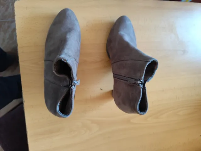 Botines tacón marrón talla 40