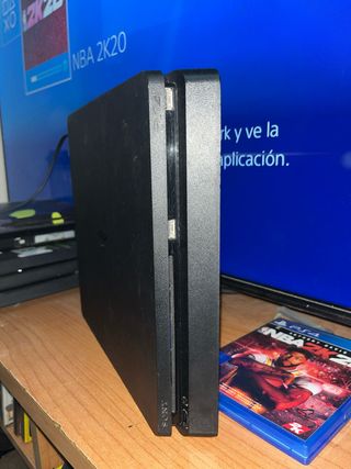 PS4 Slim