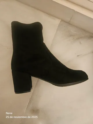 Botines negros de ante