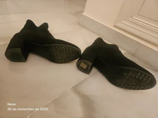 Botines negros de ante