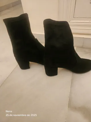 Botines negros de ante