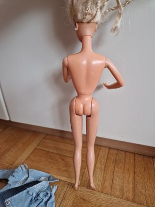 Lotto 5 Barbie + 1 Baby Barbie