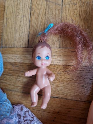 Lotto 5 Barbie + 1 Baby Barbie