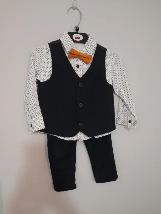 Traje bebé Primark 18/24 meses