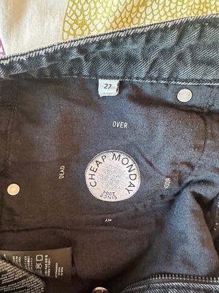 Shorts vaqueros negros Cheap Monday Talla 27