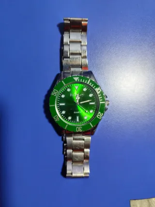 Reloj Elegante Verde y Plateado