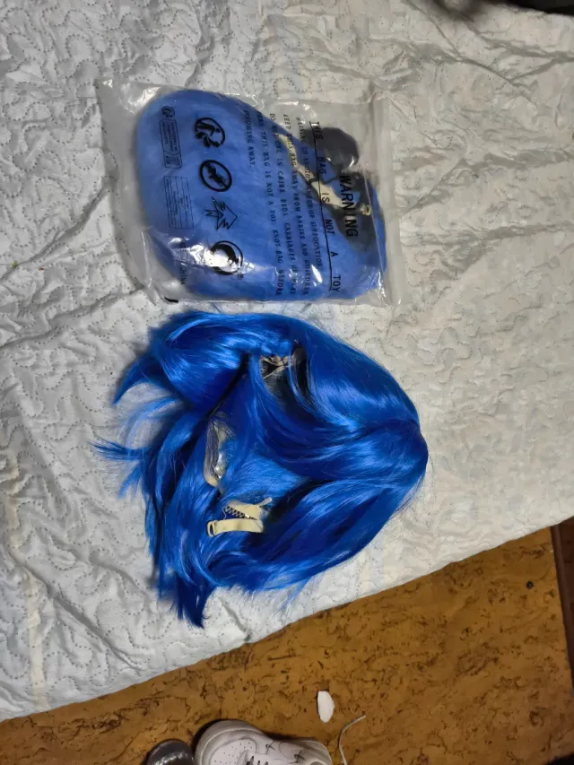 Parrucca blu elettrico capelli corti