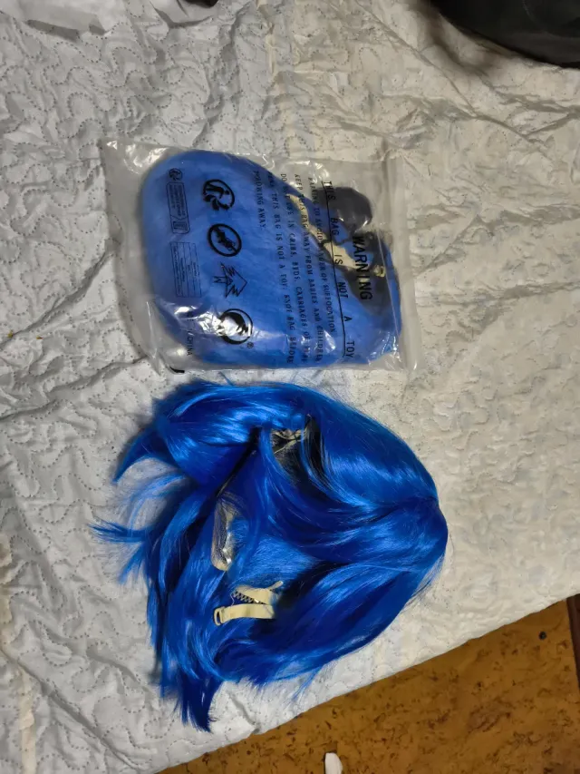 Parrucca blu elettrico capelli corti