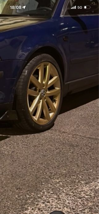 Llantas Volkswagen Golf 6 GTD Doradas 18 pulgadas