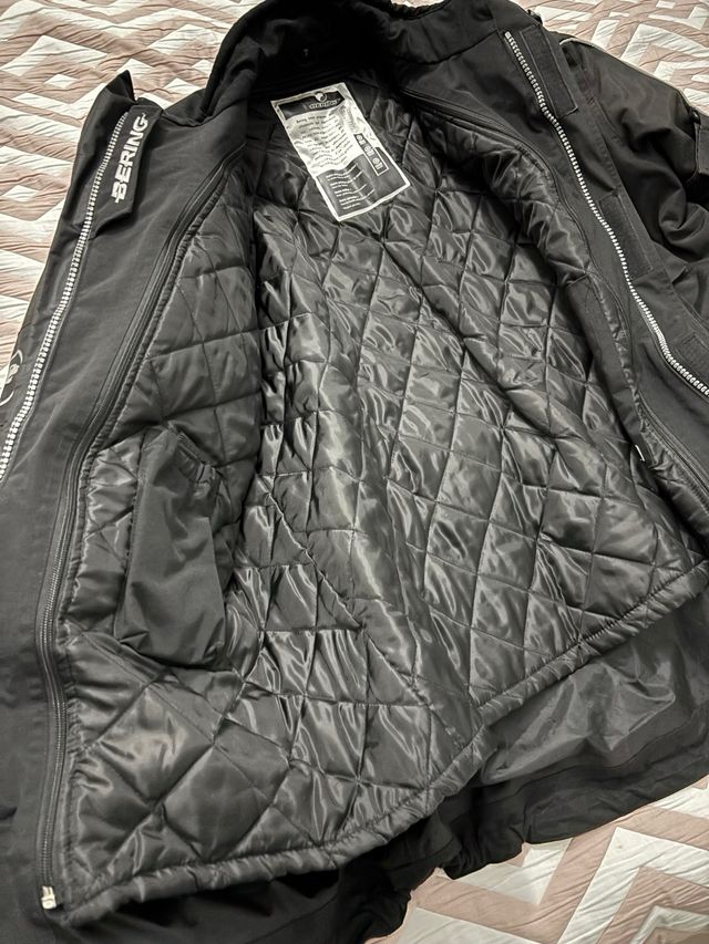 Chaqueta de moto Bering negra