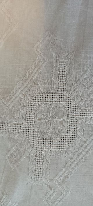 Copriletto matrimoniale vintage in piquet bianco