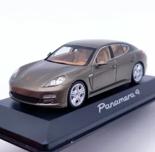 PORSCHE PANAMERA 4 1:43 MINICHAMPS