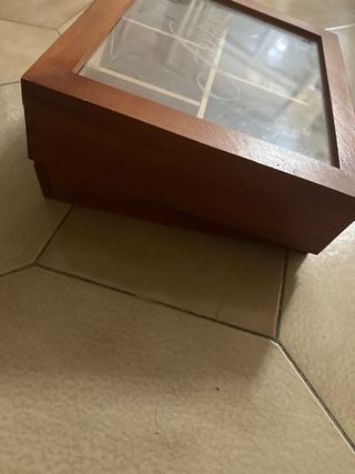 Caja de puros de madera con tapa de cristal