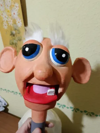 Cabeza de muñeco ventrílocuo