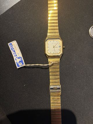 Reloj Fersey Dorado
