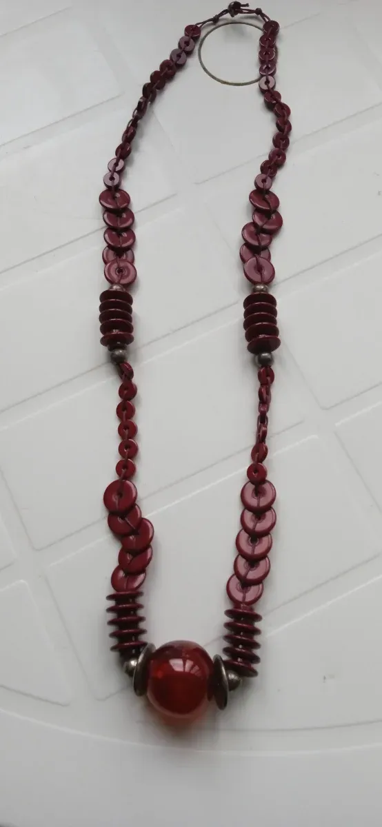 Collar de cuentas granate