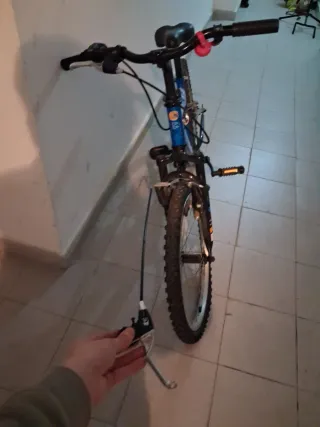 Bicicleta infantil azul