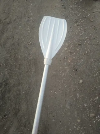 Remo blanco para embarcación