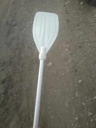 Remo blanco para embarcación