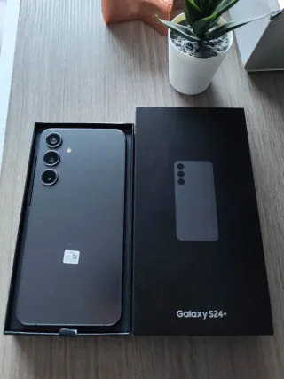 Samsung Galaxy S24 Plus in vendita