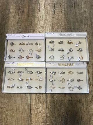 LOTE MIXTO DE 375 PIEZAS €1,6 BISUTERÍAS NUEVAS