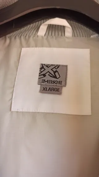 Plumífero hombre blanco