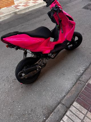 Yamaha Aerox Negra