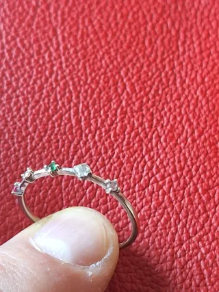 Antiguo Anillo de plata con piedras de colores