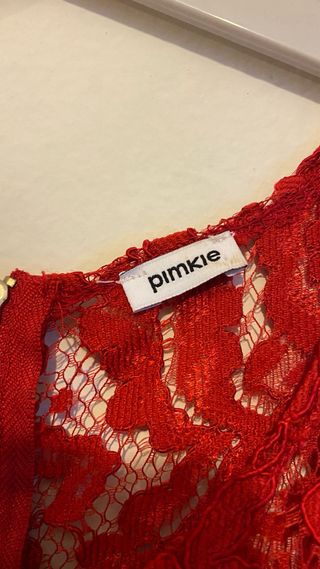 Vestido rojo Pimkie con encaje