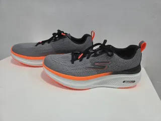 Zapatillas Skechers GO RUN ELEVATE Talla 41