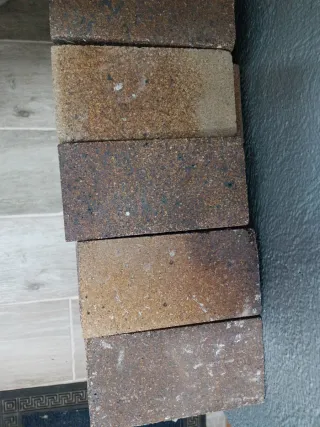 Ladrillos de cerámica para construcción