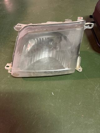 Faro Delantero Izquierdo Toyota Land Cruiser