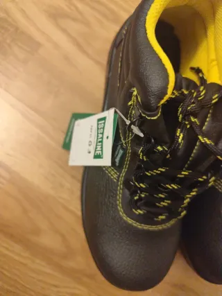 Botas y  Chaleco de trabajo fluorescente talla M