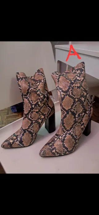 Botas Zara efecto piel serpiente