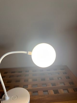 Candeeiro de mesa branco