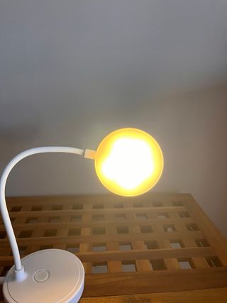 Candeeiro de mesa branco