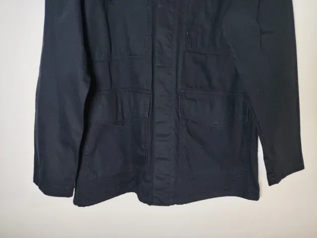 Chaqueta negra vaquera multibolsillos