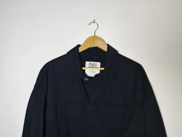 Chaqueta negra vaquera multibolsillos